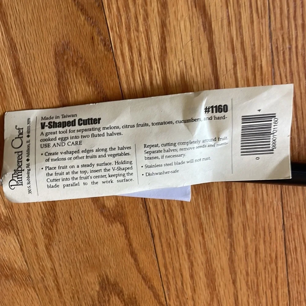 Pampered chef V shaped cutter NEW no longer available.